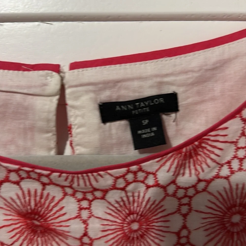 AnnTaylor floral midi dress, belted, floral embroidery, red and white, size SP - Picture 2 of 8